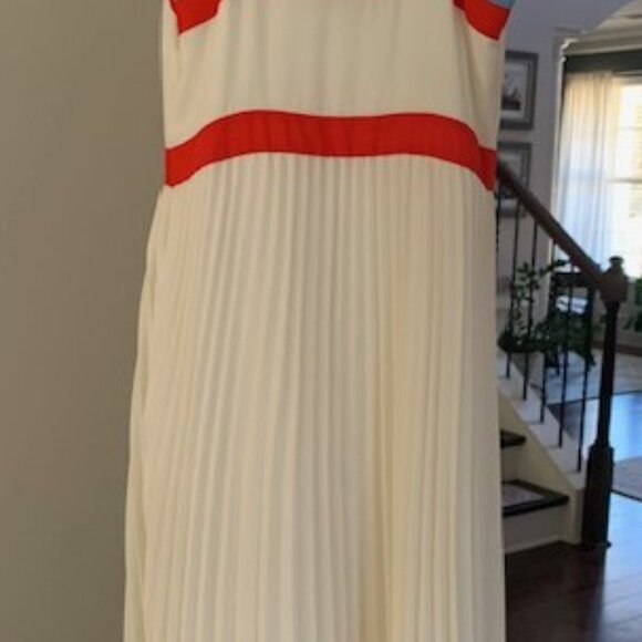 Banana Republic colorblock pleated midi dress - Picture 3 of 3